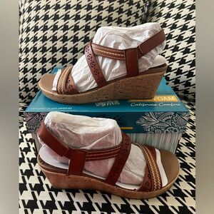 Skechers Cali Beverlee-Delicate Glow Sandals- Size 9.5